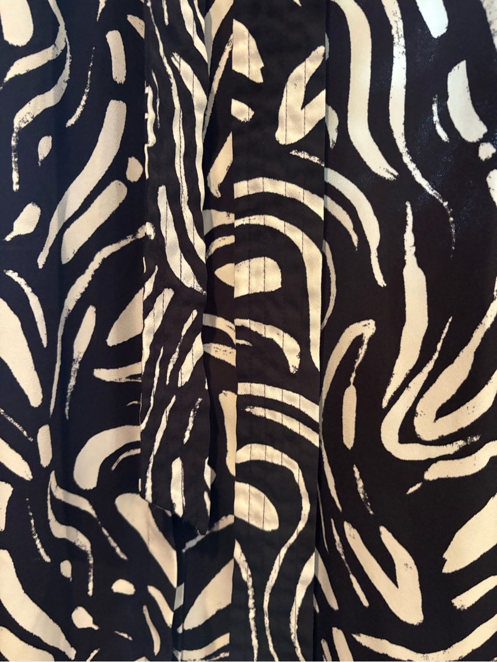 Black and White Printed Womenβs Dress